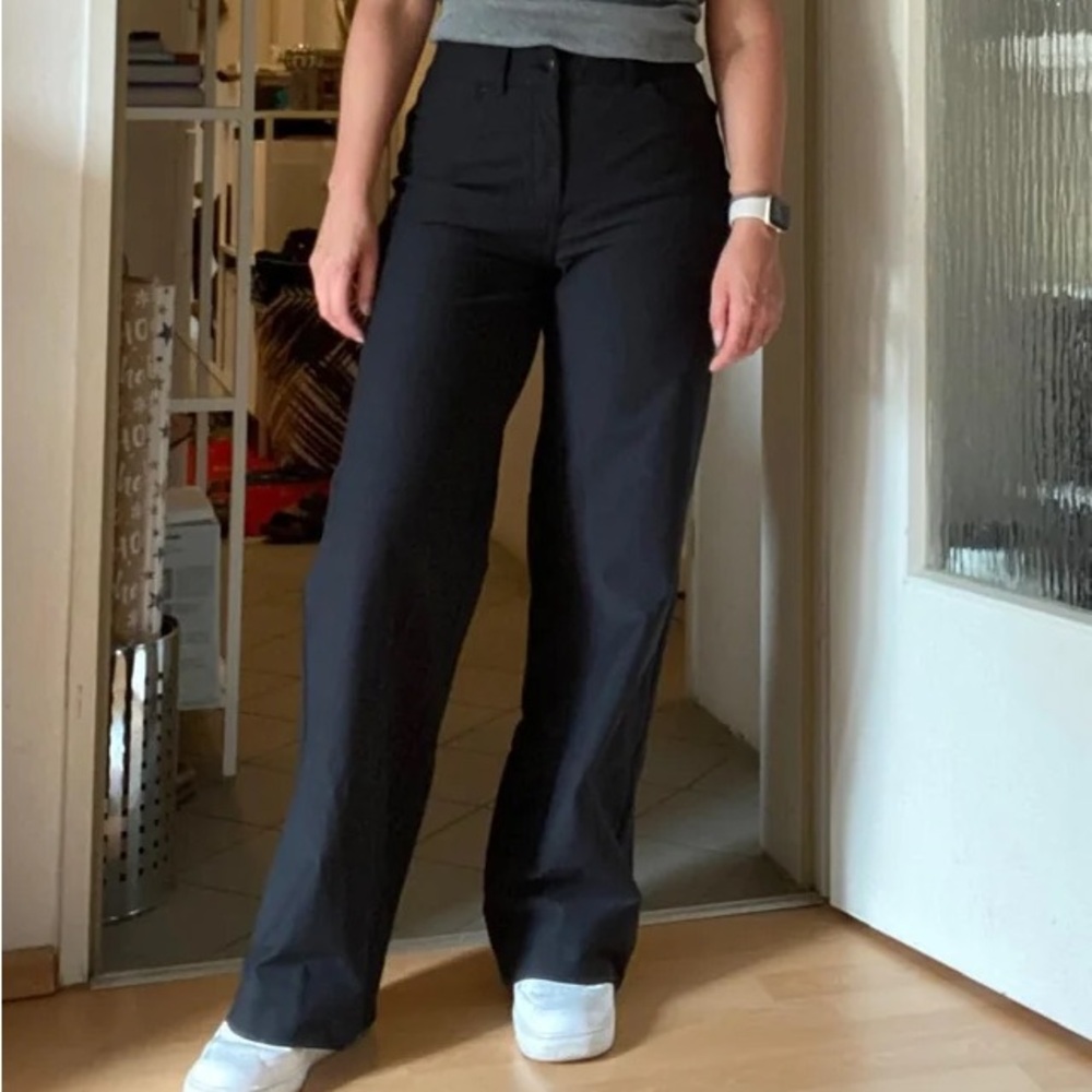 Lulu city sleek wide leg pants! Tech canvas, size 28 (6)